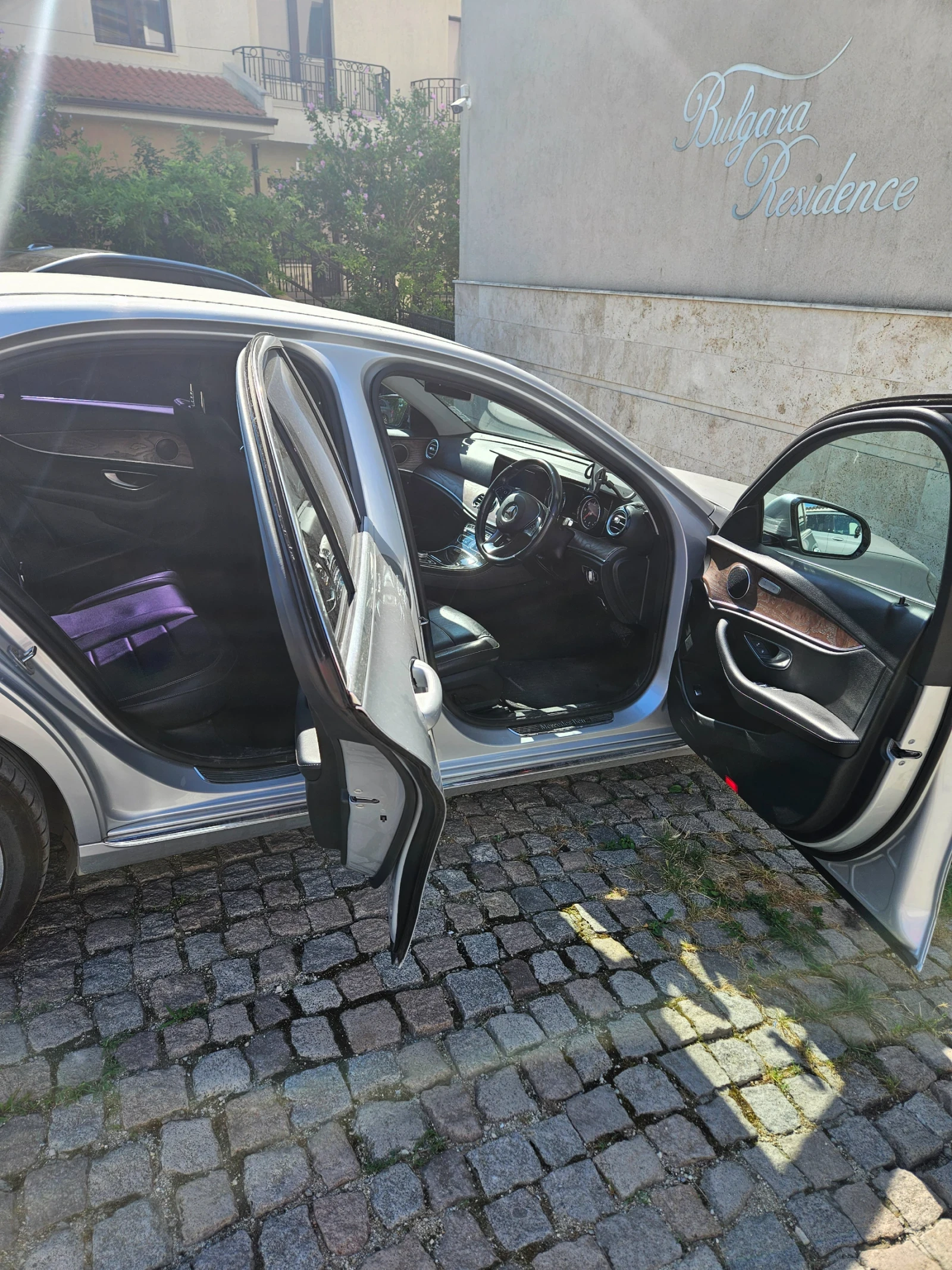 Mercedes-Benz 220, снимка 11 - Автомобили и джипове - 55291853