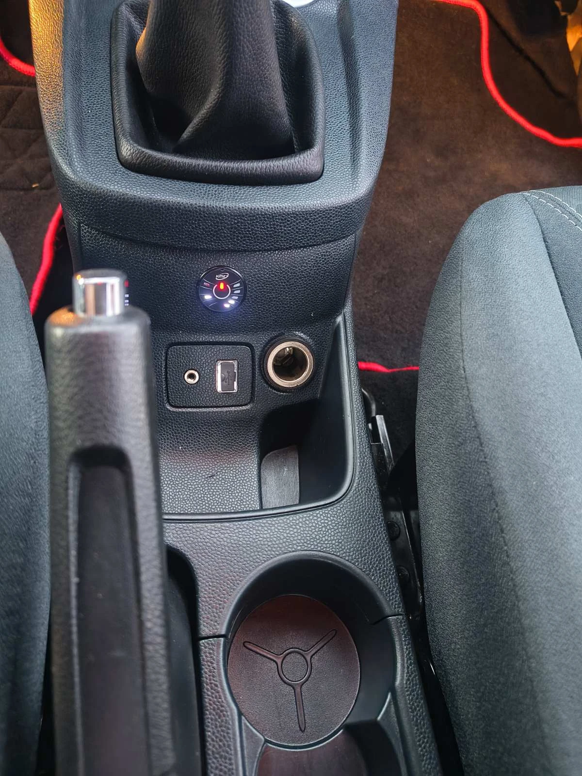 Ford Fiesta 1.25 Titanium_GAS, снимка 8 - Автомобили и джипове - 55367920
