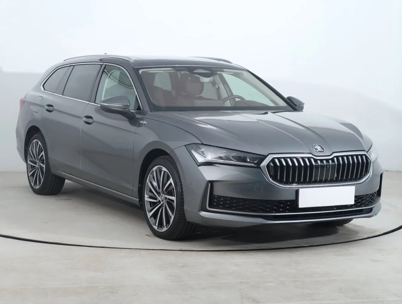 Skoda Superb 2.0 TSI 4x4 L&K COMBI 360-CAM CANTON , снимка 3 - Автомобили и джипове - 55629072