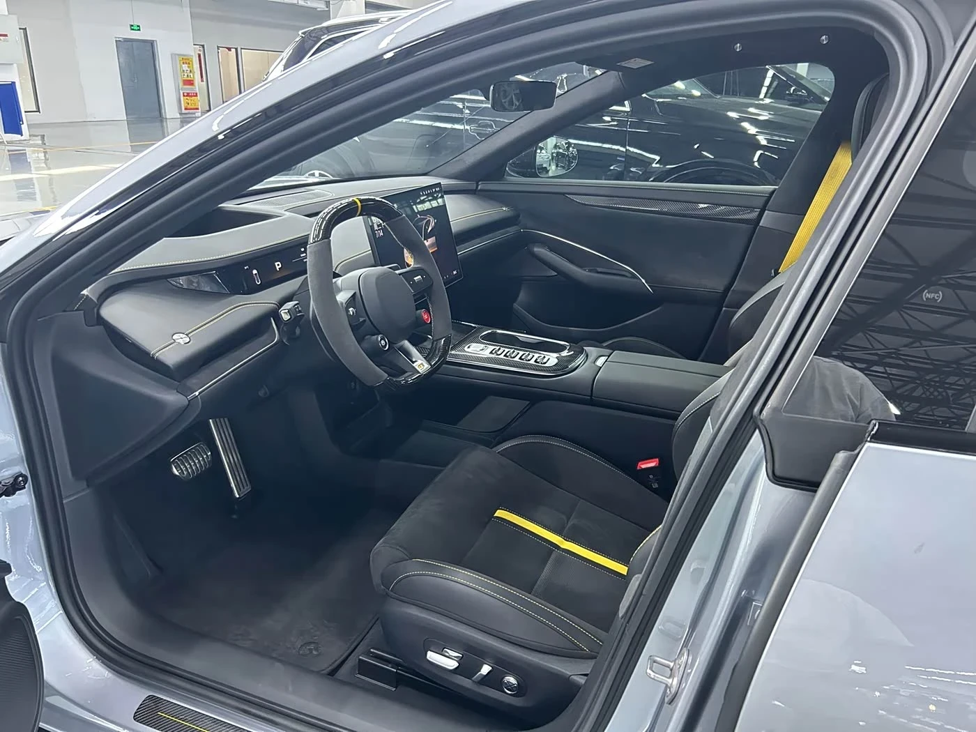 Xiaomi SU7 Ultra import.autoprime.bg, снимка 10 - Автомобили и джипове - 55700272