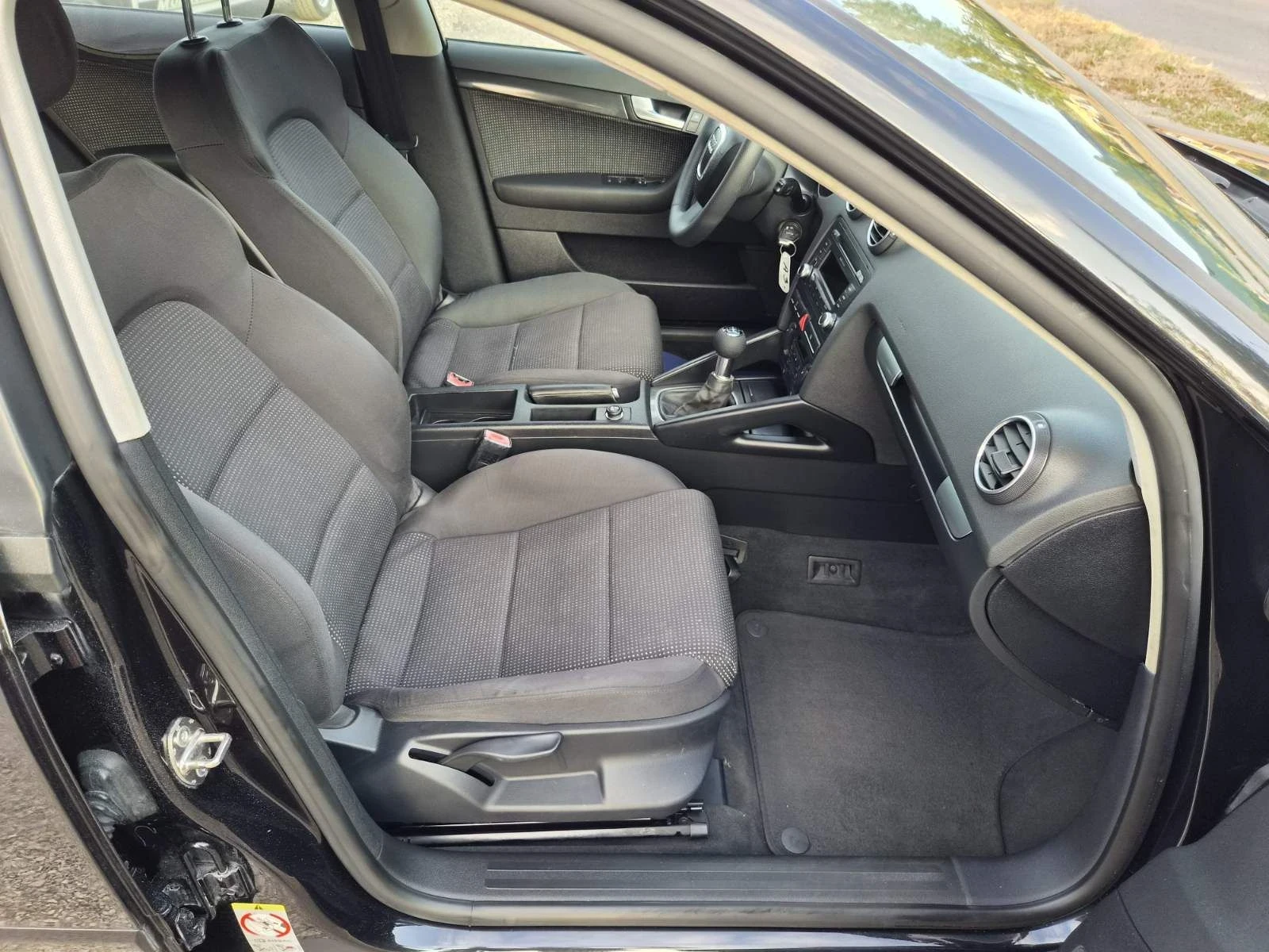 Audi A3 1.9TDI ITALIA, снимка 7 - Автомобили и джипове - 55706239