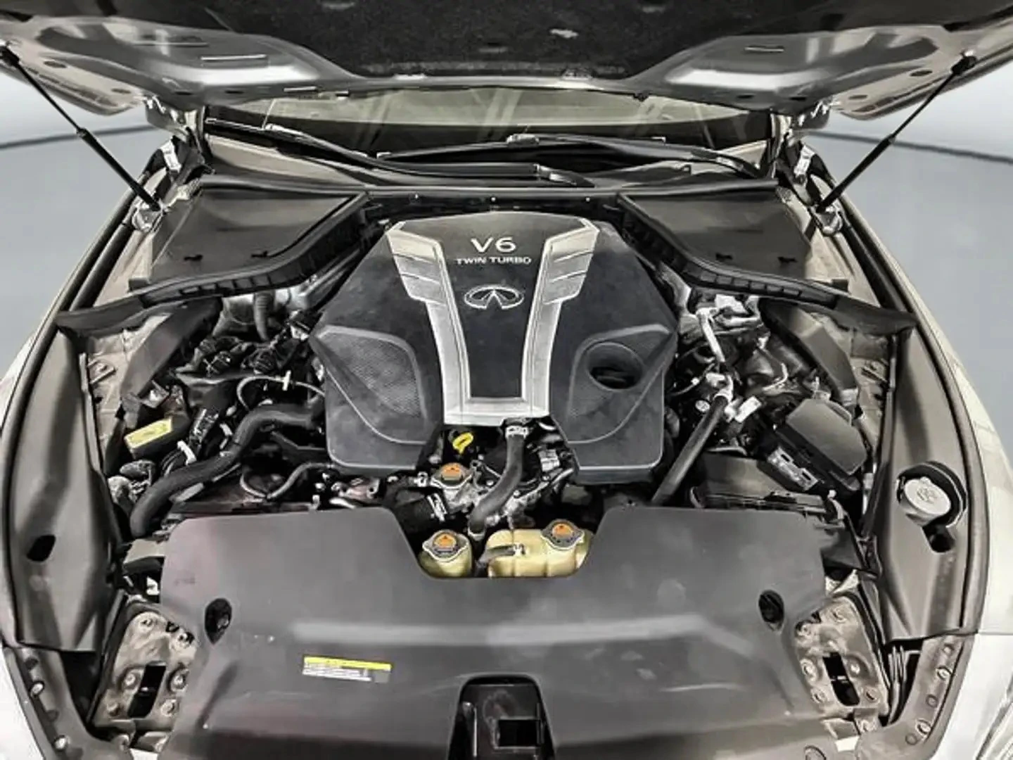 Infiniti Q50 RED SPORT 400 Автокредит Цена до България, снимка 16 - Автомобили и джипове - 56195621