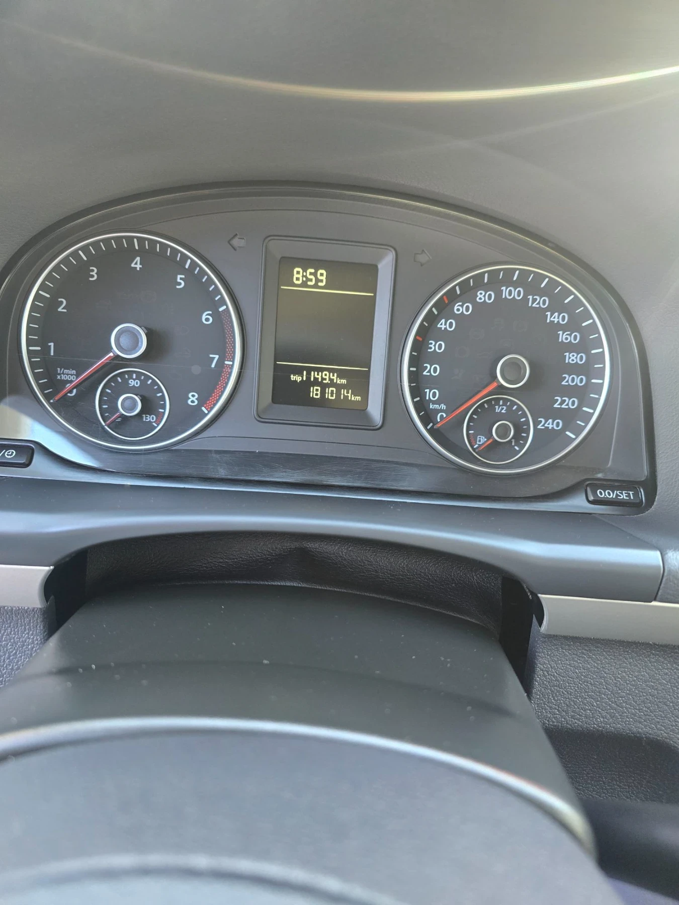 VW Touran, снимка 8 - Автомобили и джипове - 56361871