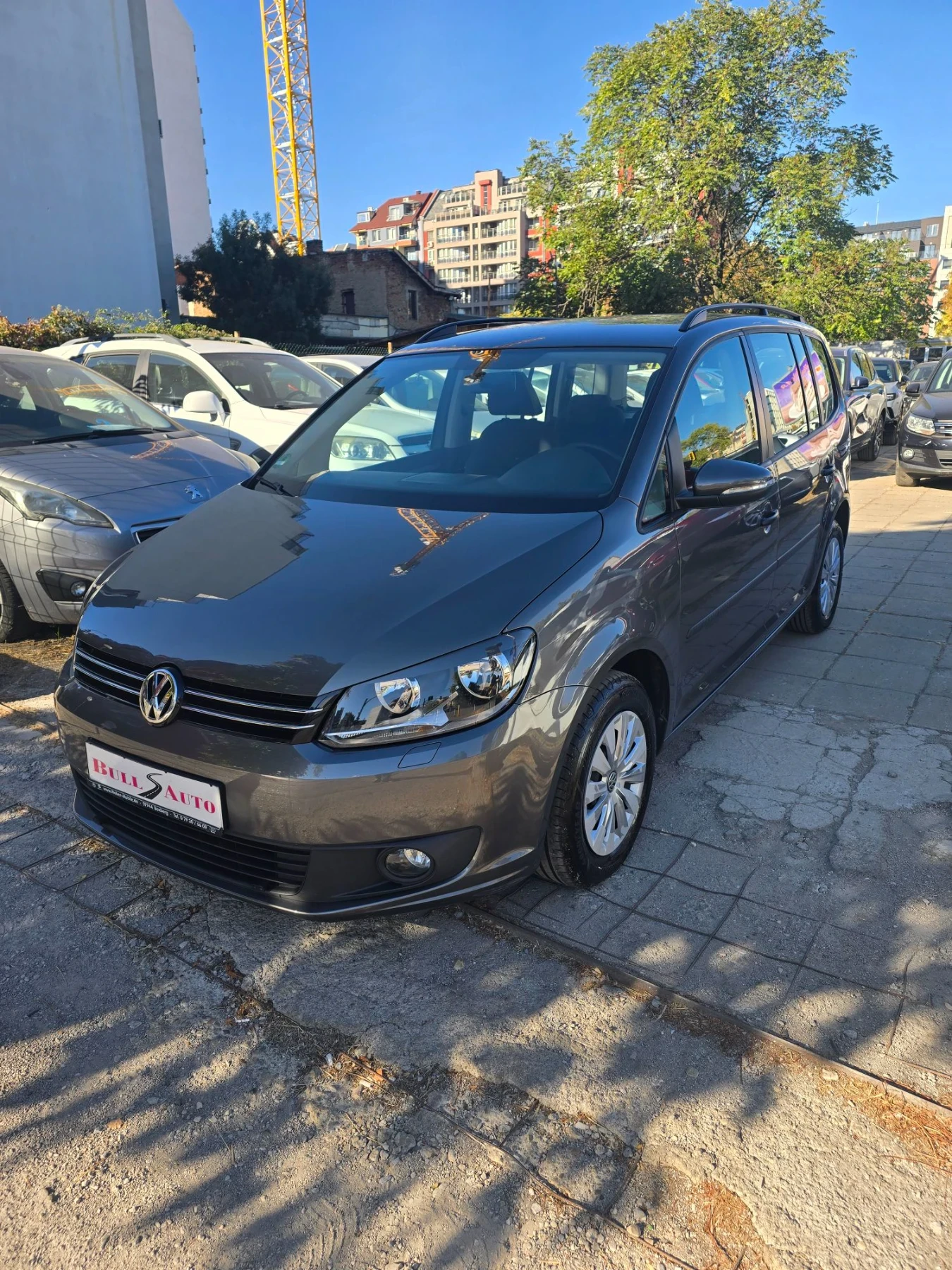 VW Touran, снимка 3 - Автомобили и джипове - 56361871