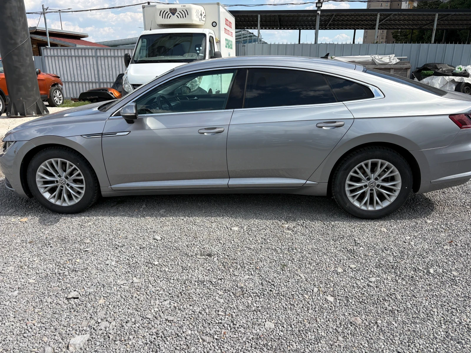 VW Arteon 2.0 D, снимка 5 - Автомобили и джипове - 56363832