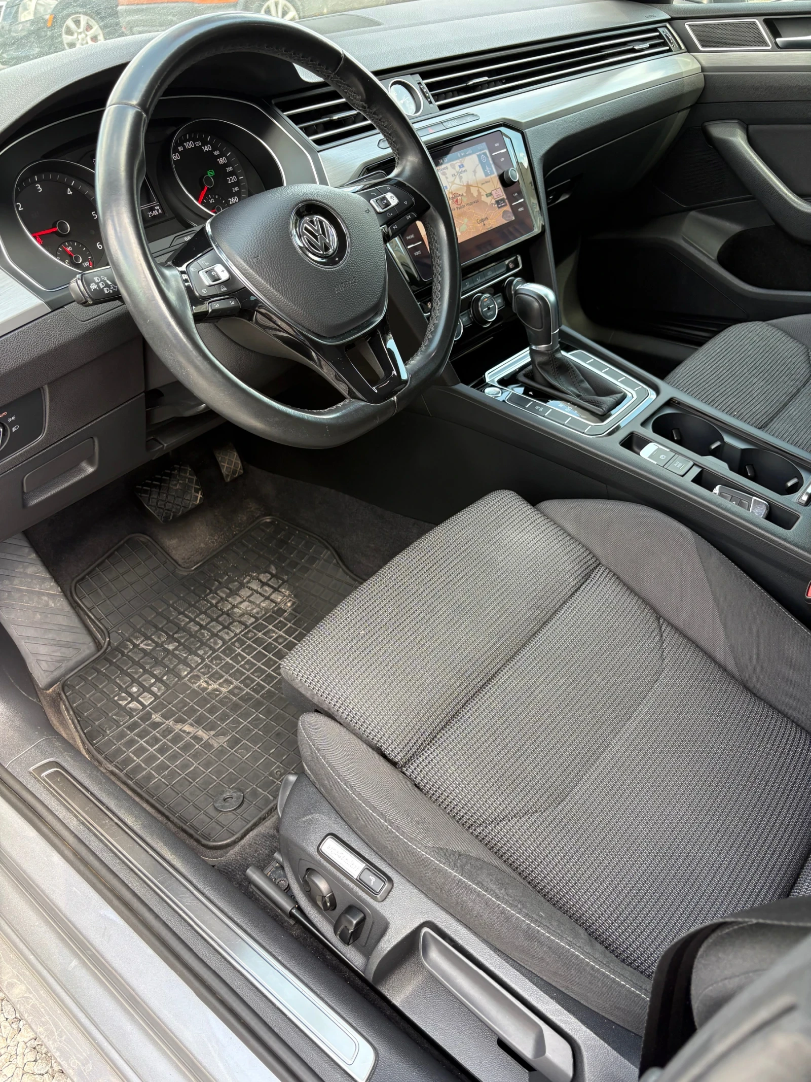 VW Arteon 2.0 D, снимка 12 - Автомобили и джипове - 56363832