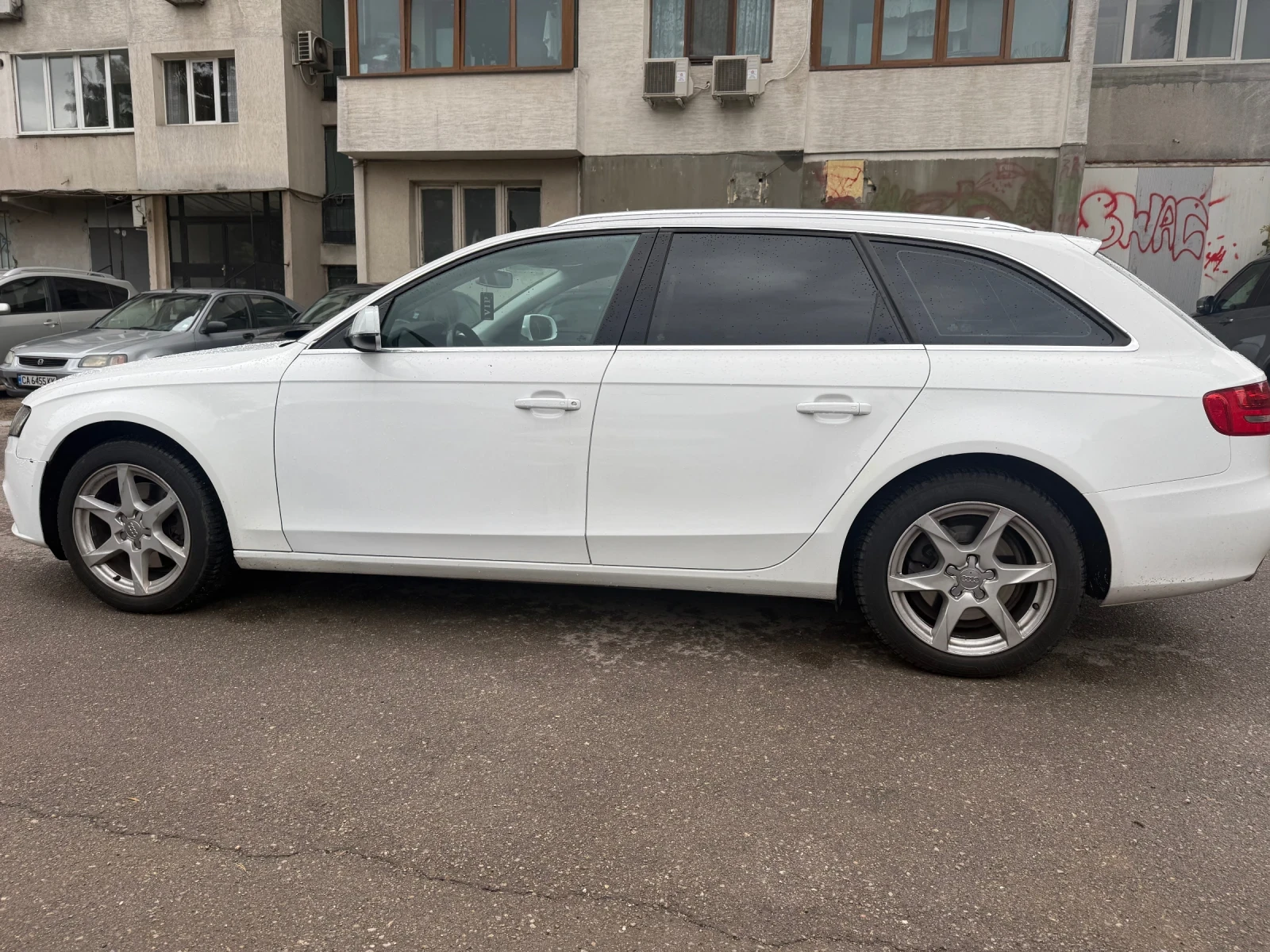 Audi A4 Ауди А 4 В8 143.к.с, снимка 7 - Автомобили и джипове - 56631661