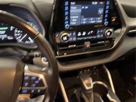 Toyota Highlander * XLE AWD * 7 МЕСТЕН * ДИСТРОНИК * CARFAX, снимка 12