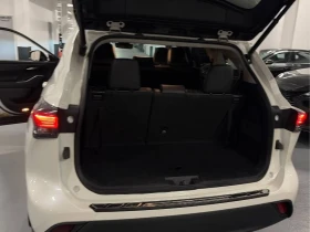 Toyota Highlander * XLE AWD * 7 МЕСТЕН * ДИСТРОНИК * CARFAX | Auto.bg — изображение 17