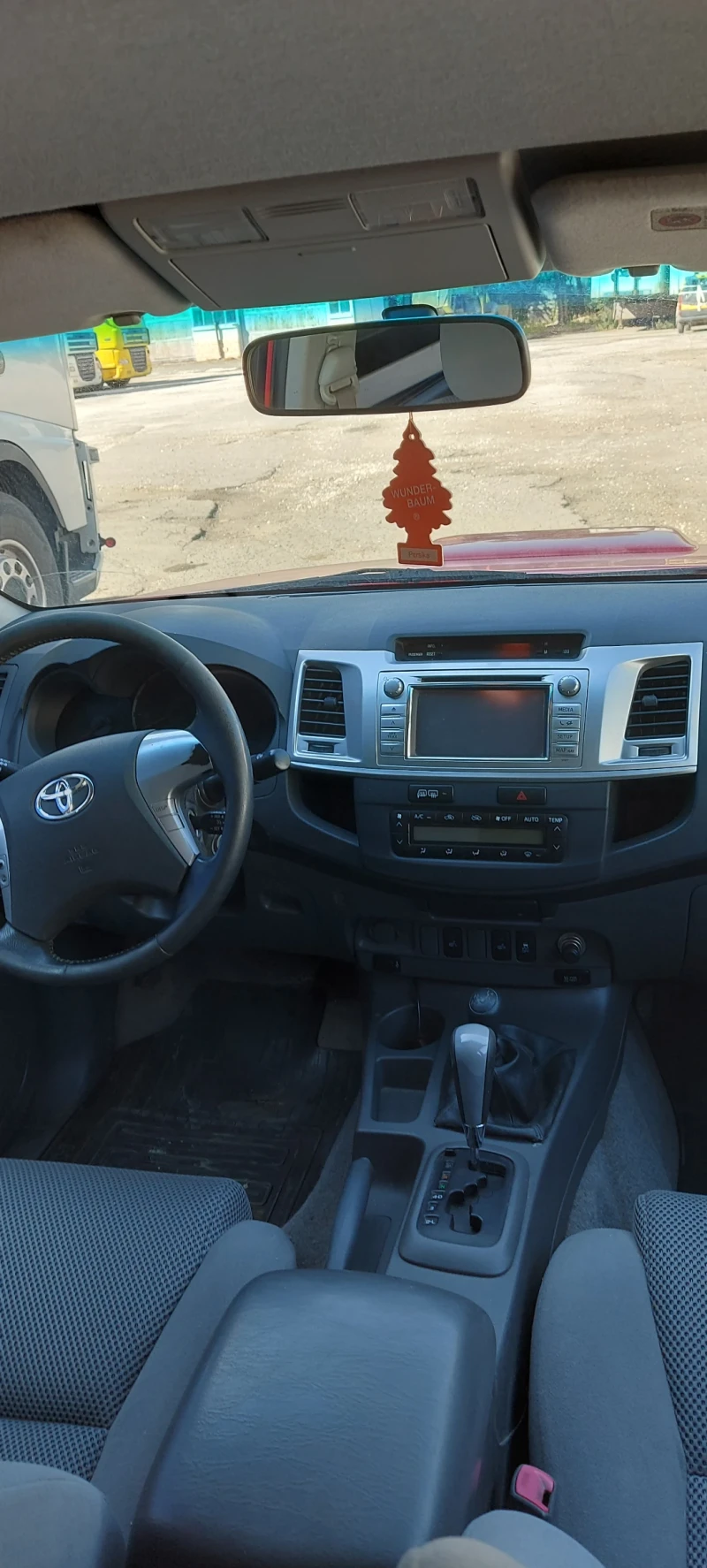 Toyota Hilux, снимка 8 - Автомобили и джипове - 47367720