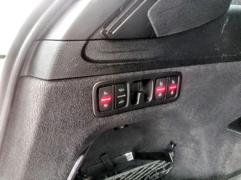 Audi Q7 Quattro / S-Line / Panorama / 7 seat  , снимка 11 - Автомобили и джипове - 50948959