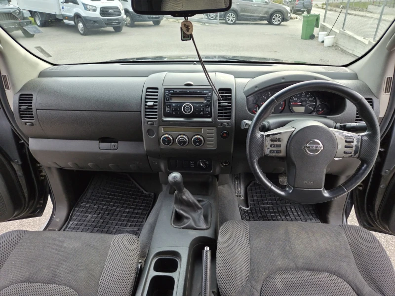 Nissan Navara, снимка 12 - Автомобили и джипове - 52280316
