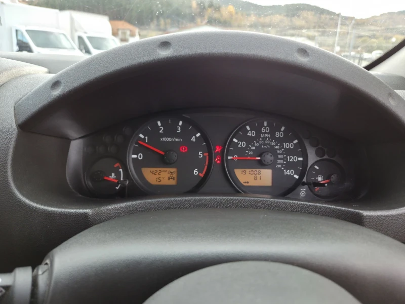 Nissan Navara, снимка 14 - Автомобили и джипове - 52280316