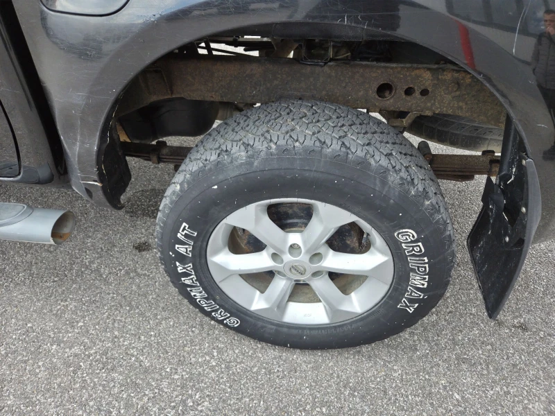 Nissan Navara, снимка 6 - Автомобили и джипове - 52280316
