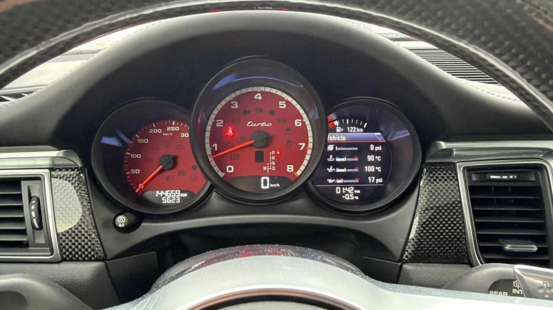 Porsche Macan * Turbo * CARFAX * БЕЗ ПЪРВОНАЧАЛНА ВНОСКА, снимка 7 - Автомобили и джипове - 52847968