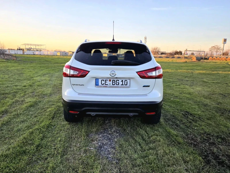 Nissan Qashqai TEKNA 1.6 LIMITED EDITIONS CHROME ПАКЕТ 360 КАМЕРИ, снимка 3 - Автомобили и джипове - 53115310