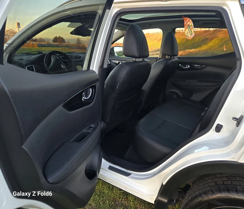 Nissan Qashqai TEKNA 1.6 LIMITED EDITIONS CHROME ПАКЕТ 360 КАМЕРИ, снимка 6 - Автомобили и джипове - 53115310