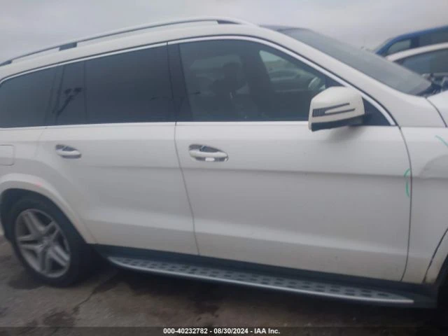 Mercedes-Benz GL GL 550 4MATIC, снимка 8 - Автомобили и джипове - 47875125