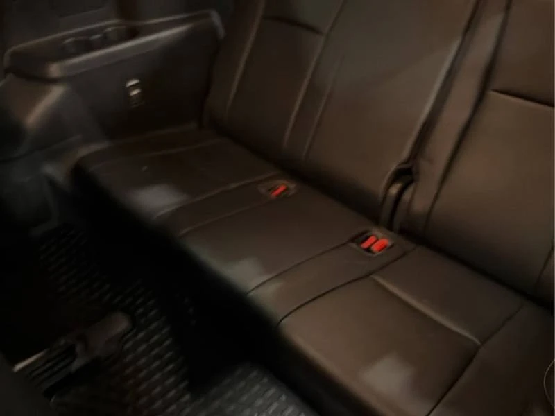 Toyota Highlander * XLE AWD * 7 МЕСТЕН * ДИСТРОНИК * CARFAX, снимка 15 - Автомобили и джипове - 55799992