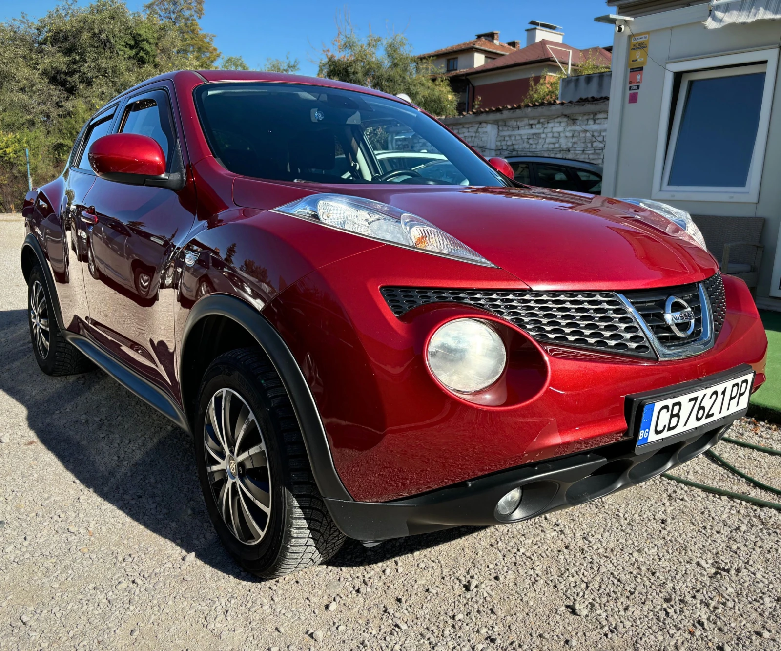 Nissan Juke 1.6 DIG-T - изображение 3