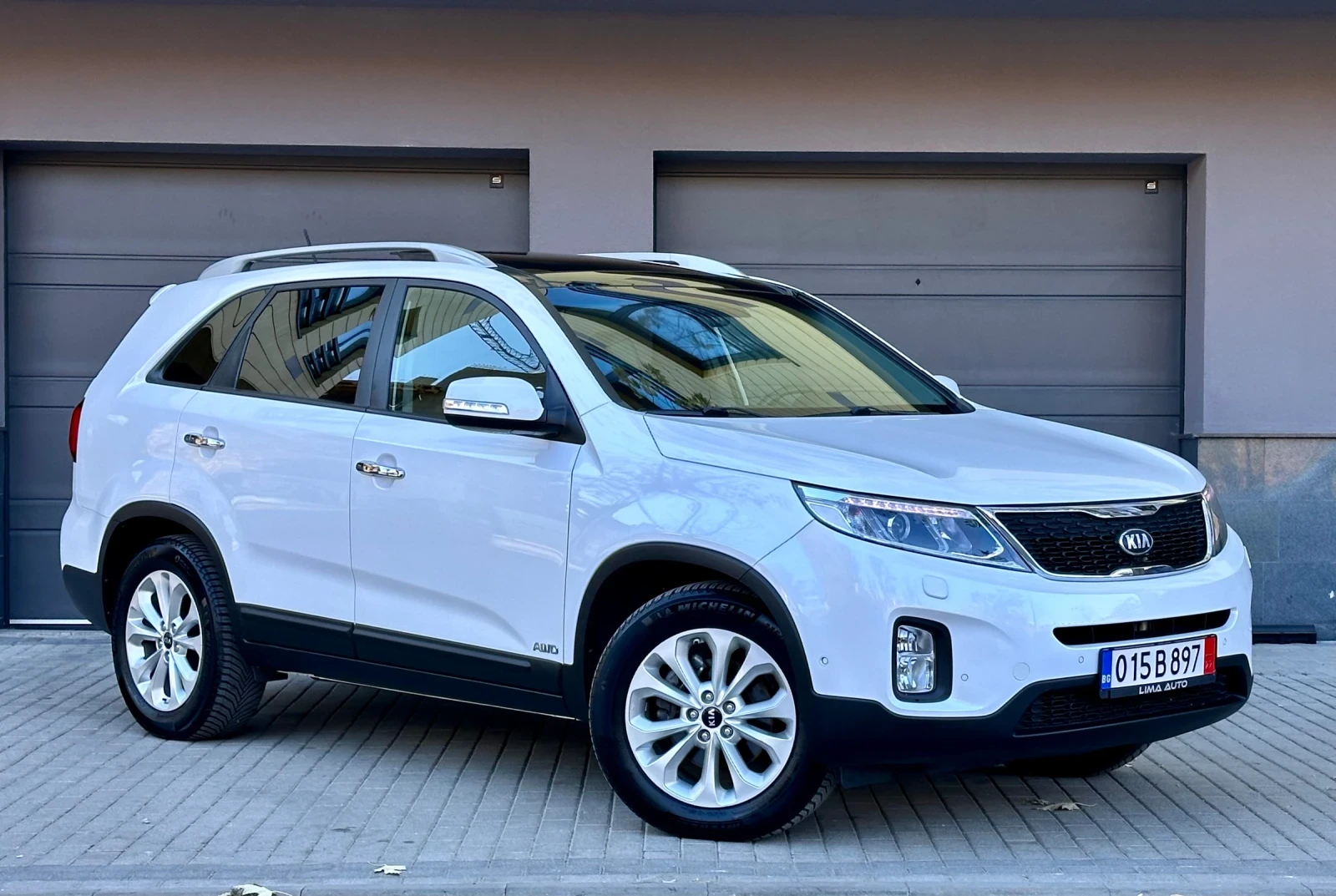 Kia Sorento 2.2CRDi Platinium 4x4 - изображение 3