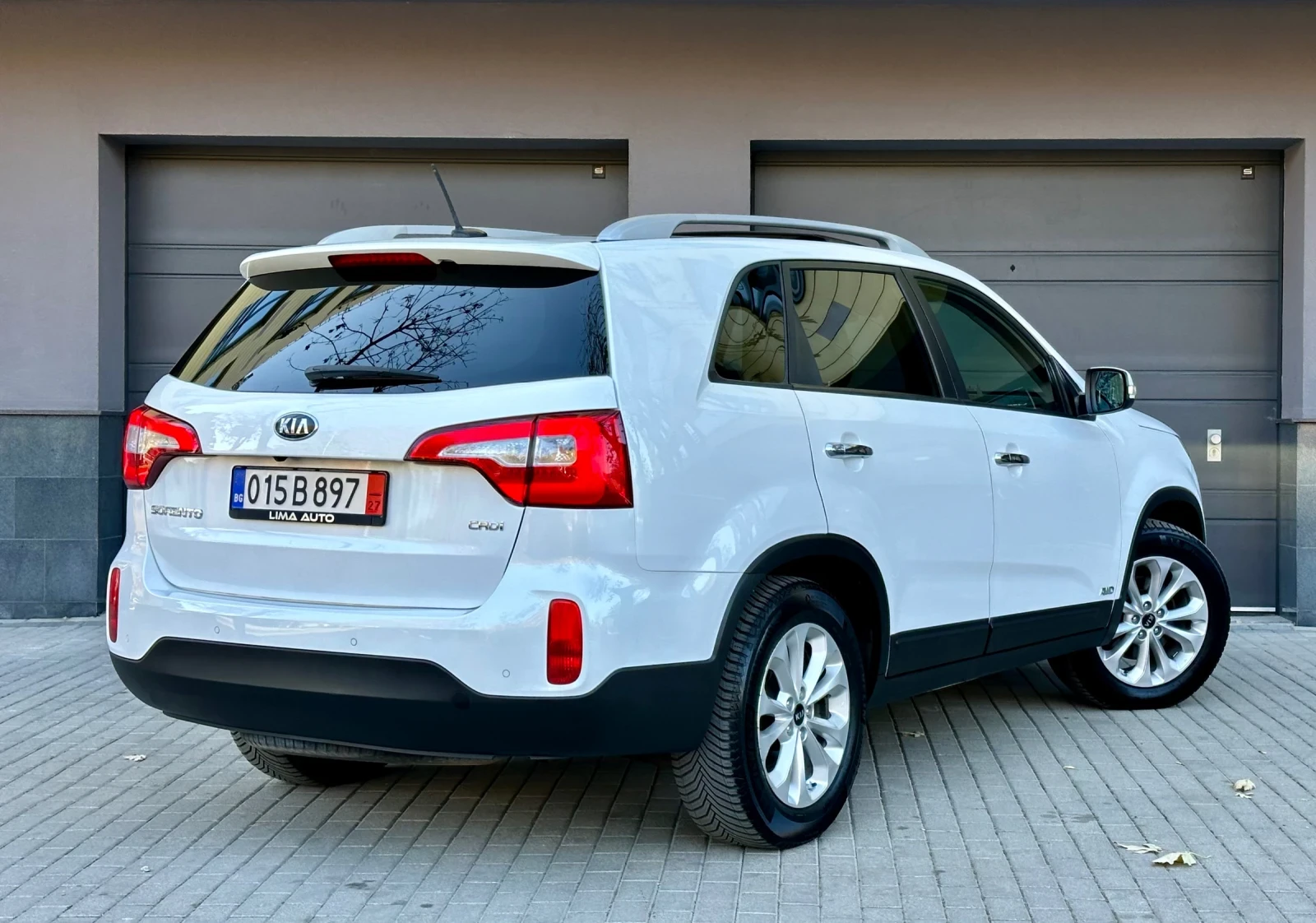 Kia Sorento 2.2CRDi Platinium 4x4 - изображение 4