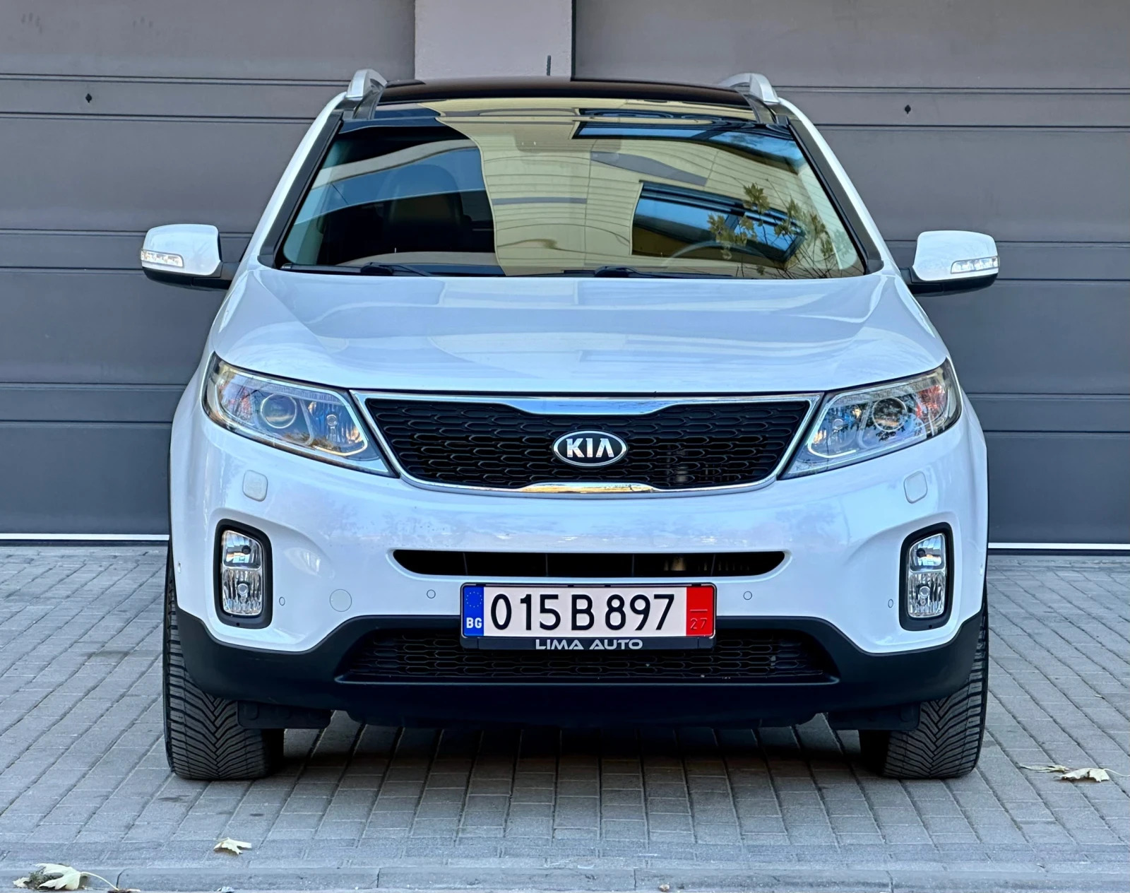 Kia Sorento 2.2CRDi Platinium 4x4 - изображение 2