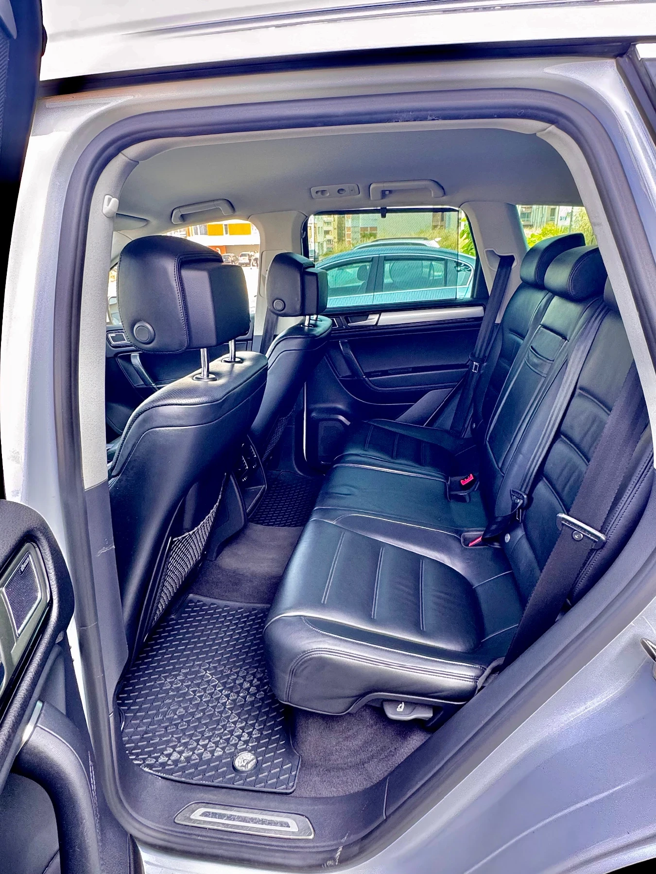 VW Touareg 3.0 TDI - изображение 8