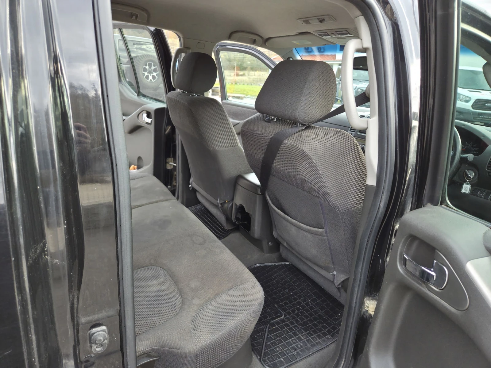 Nissan Navara | Mobile.bg   10