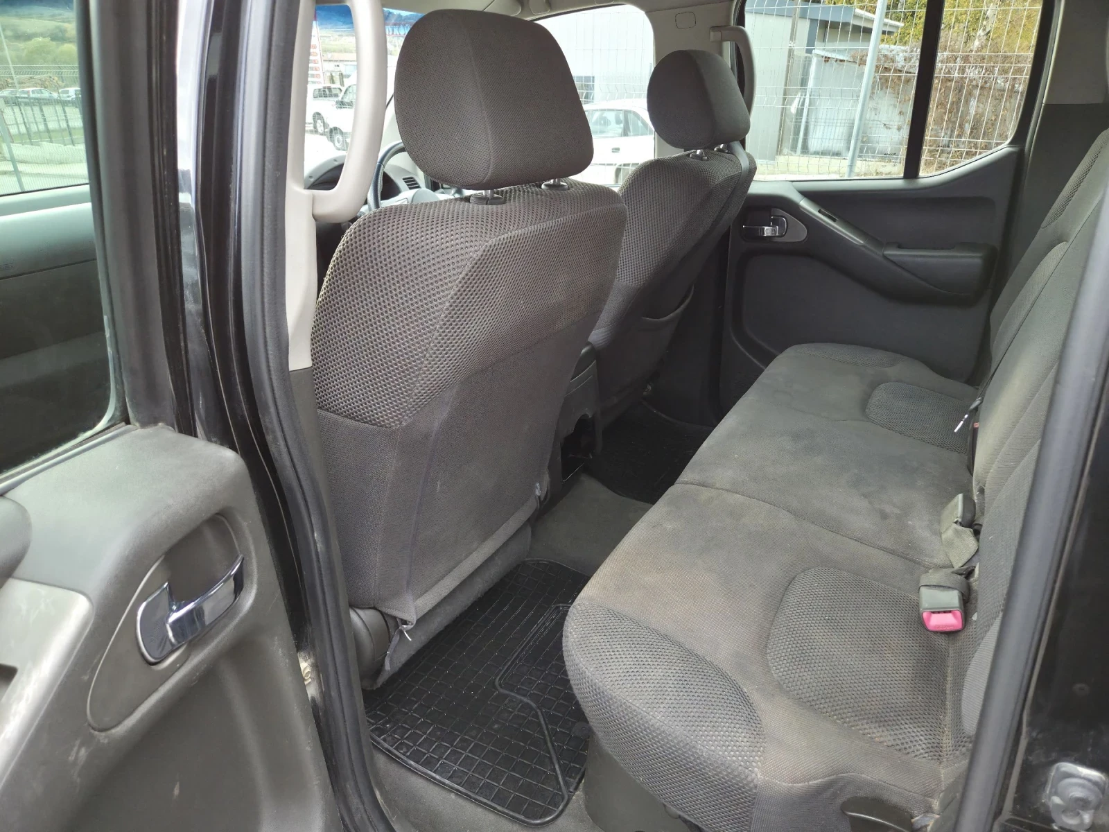 Nissan Navara | Mobile.bg   8