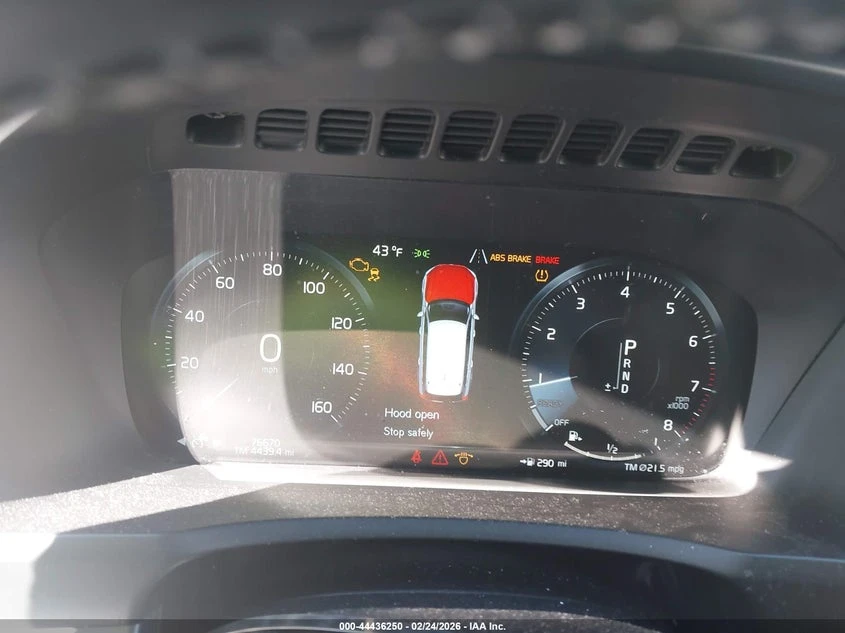 Volvo Xc90 2.0l T5 Momentum - изображение 7