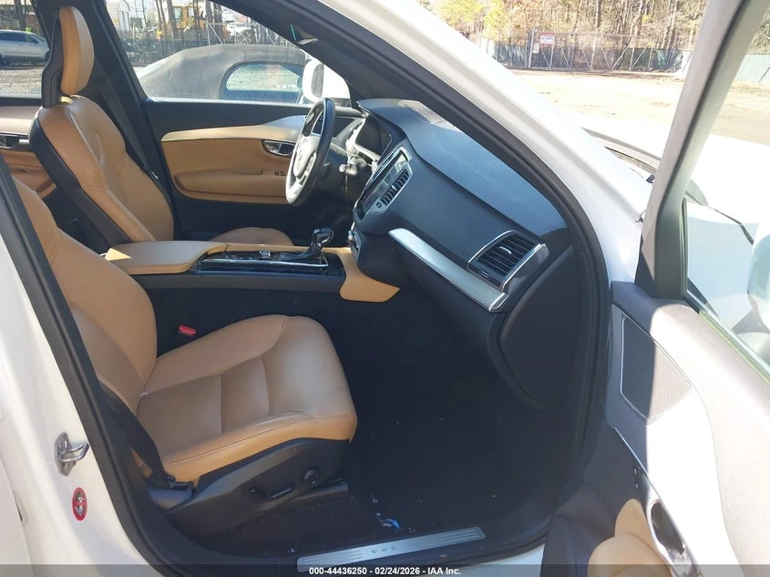 Volvo Xc90 2.0l T5 Momentum - изображение 5