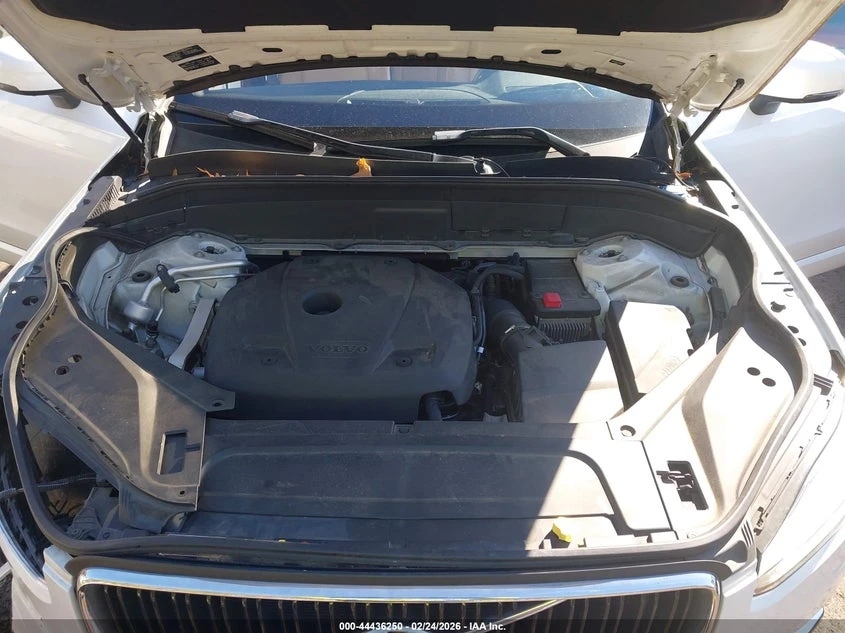 Volvo Xc90 2.0l T5 Momentum - изображение 10