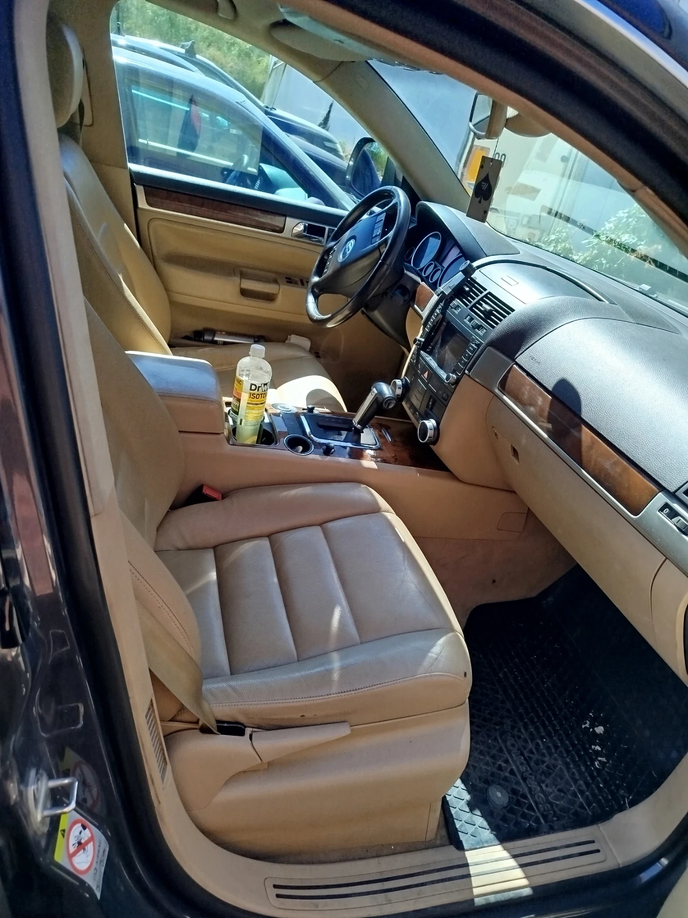 VW Touareg Фейслифт, снимка 2 - Автомобили и джипове - 53842762