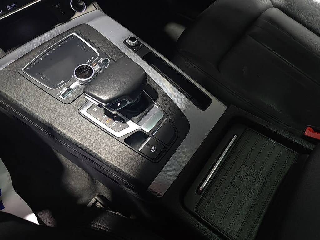 Audi Q5 quattro Progressiv 45 TFSI, снимка 17 - Автомобили и джипове - 54253388