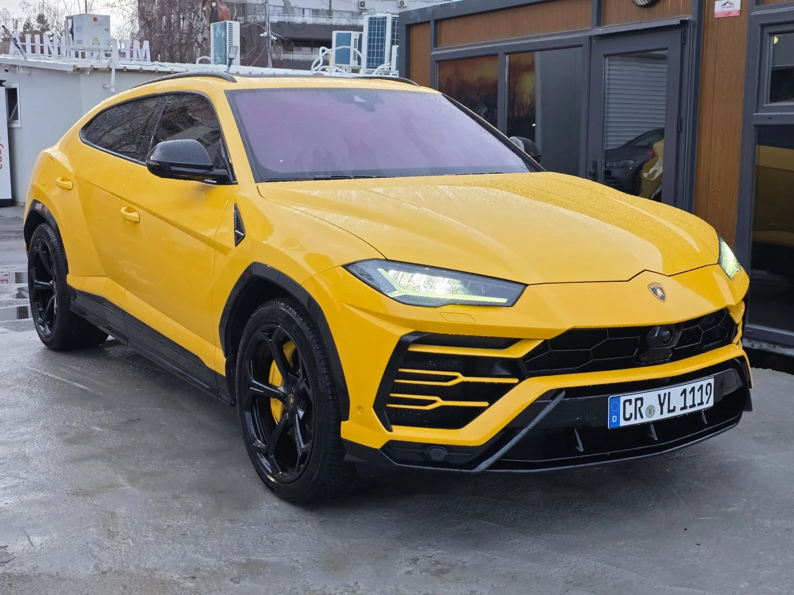 Lamborghini Urus ГАРАНЦИОНЕН ЛИЗИНГ , снимка 4 - Автомобили и джипове - 54345347