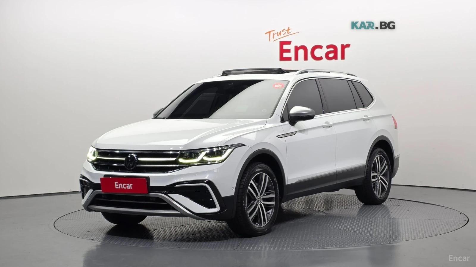 VW Tiguan PRESTIGE/HUD/KEYLESS/PANO/KAMEPA