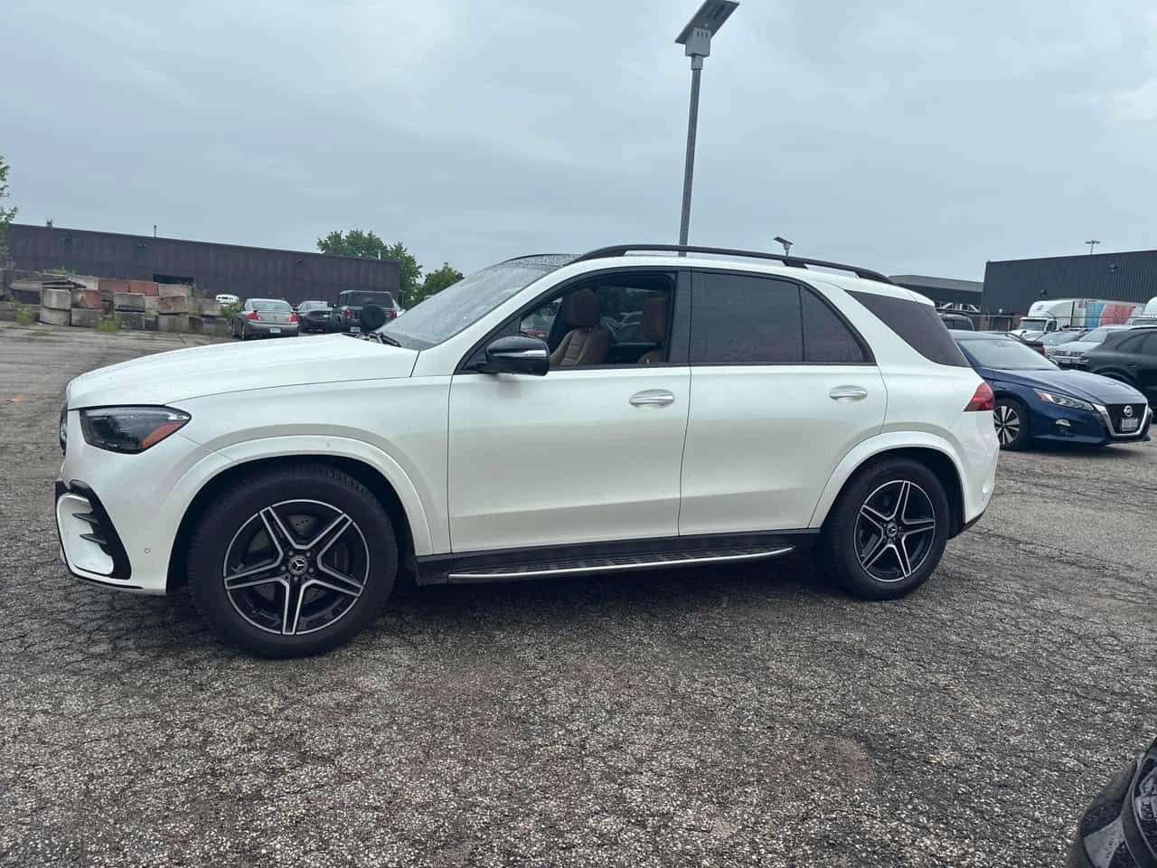 Mercedes-Benz GLE 450 AMG * CARFAX * ОПЦИЯ ЗА ФИНАНСИРАНЕ, снимка 2 - Автомобили и джипове - 55051483