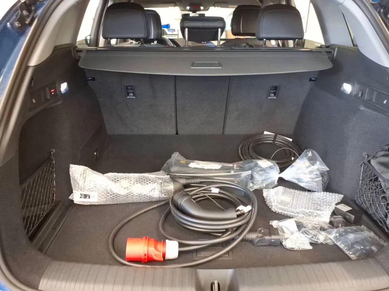 Audi Q6 E-TRON/252HP/СЕРТ./S-LINE/MATRIX/HUD/360/AHK/617q, снимка 6 - Автомобили и джипове - 55728207
