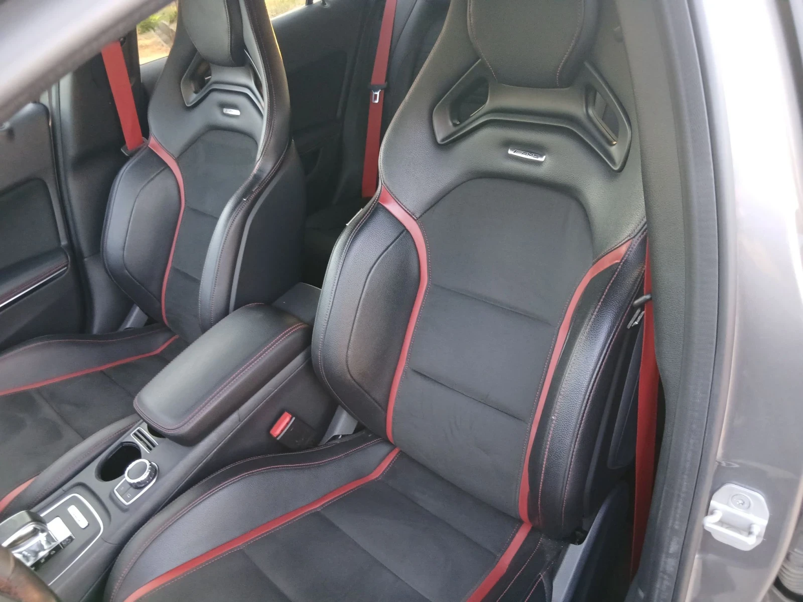 Mercedes-Benz GLA 45 AMG Edition One - 75000km, снимка 12 - Автомобили и джипове - 56011504