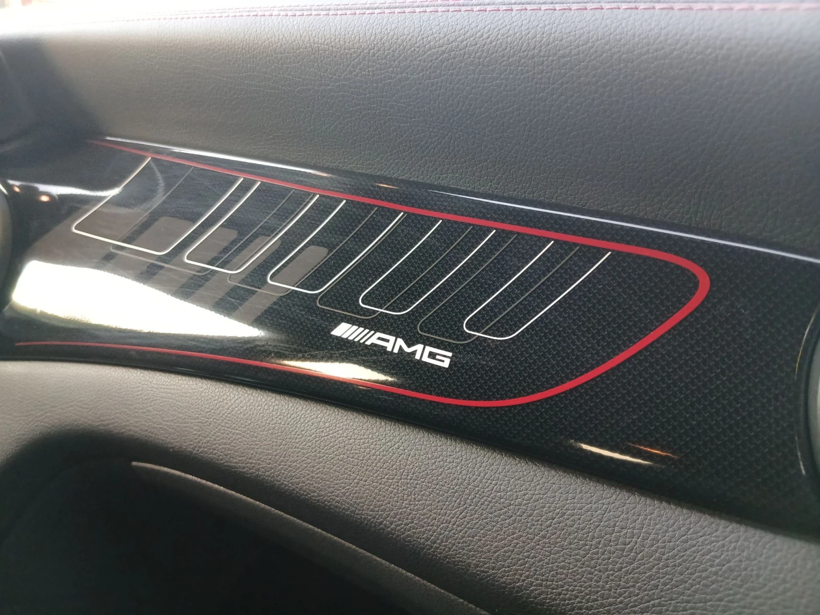 Mercedes-Benz GLA 45 AMG Edition One - 75000km, снимка 16 - Автомобили и джипове - 56011504
