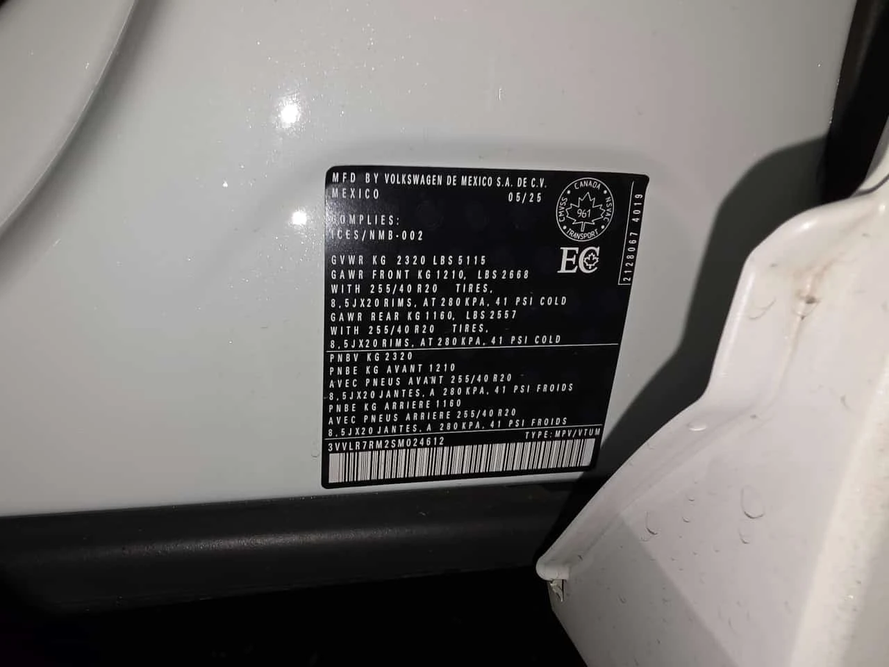 VW Tiguan * Highline R Line * АВТОКРЕДИТ* , снимка 10 - Автомобили и джипове - 56336697