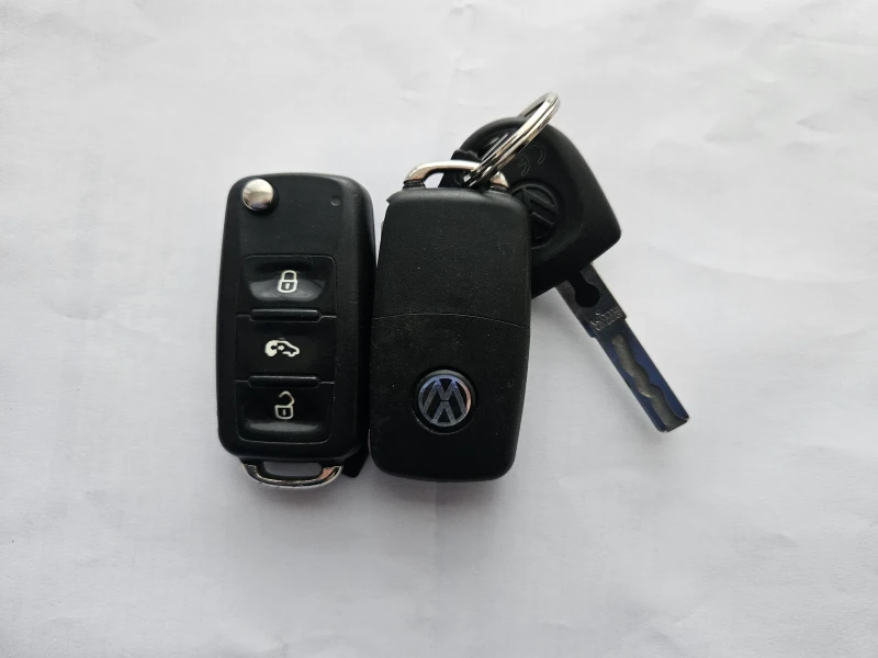 VW Caravelle 2.0TDI NAVI  4X4 MAXI, снимка 16 - Бусове и автобуси - 53056184