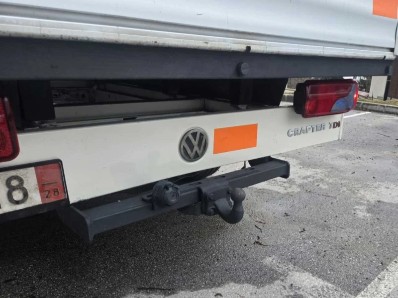 VW Crafter 2.5 TDI Макси база, снимка 6 - Бусове и автобуси - 53470499