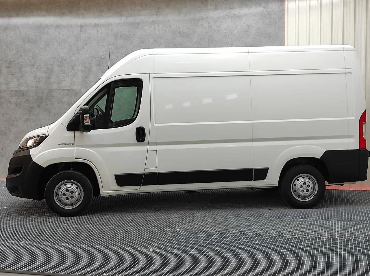 Peugeot Boxer 2.3 Ивеко ХЛАДИЛЕН - изображение 2