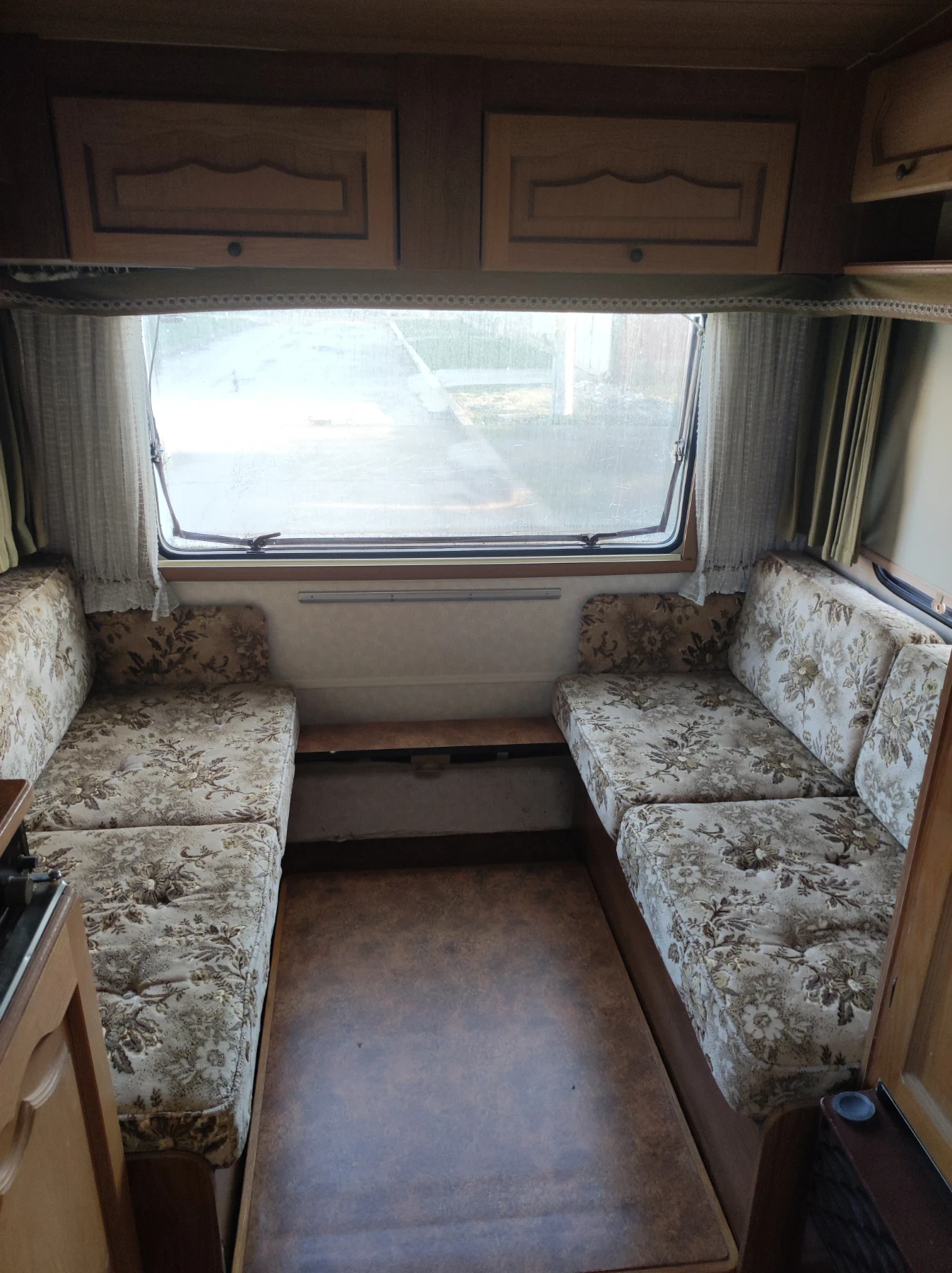 �������� Burstner | Mobile.bg � ����������� 11