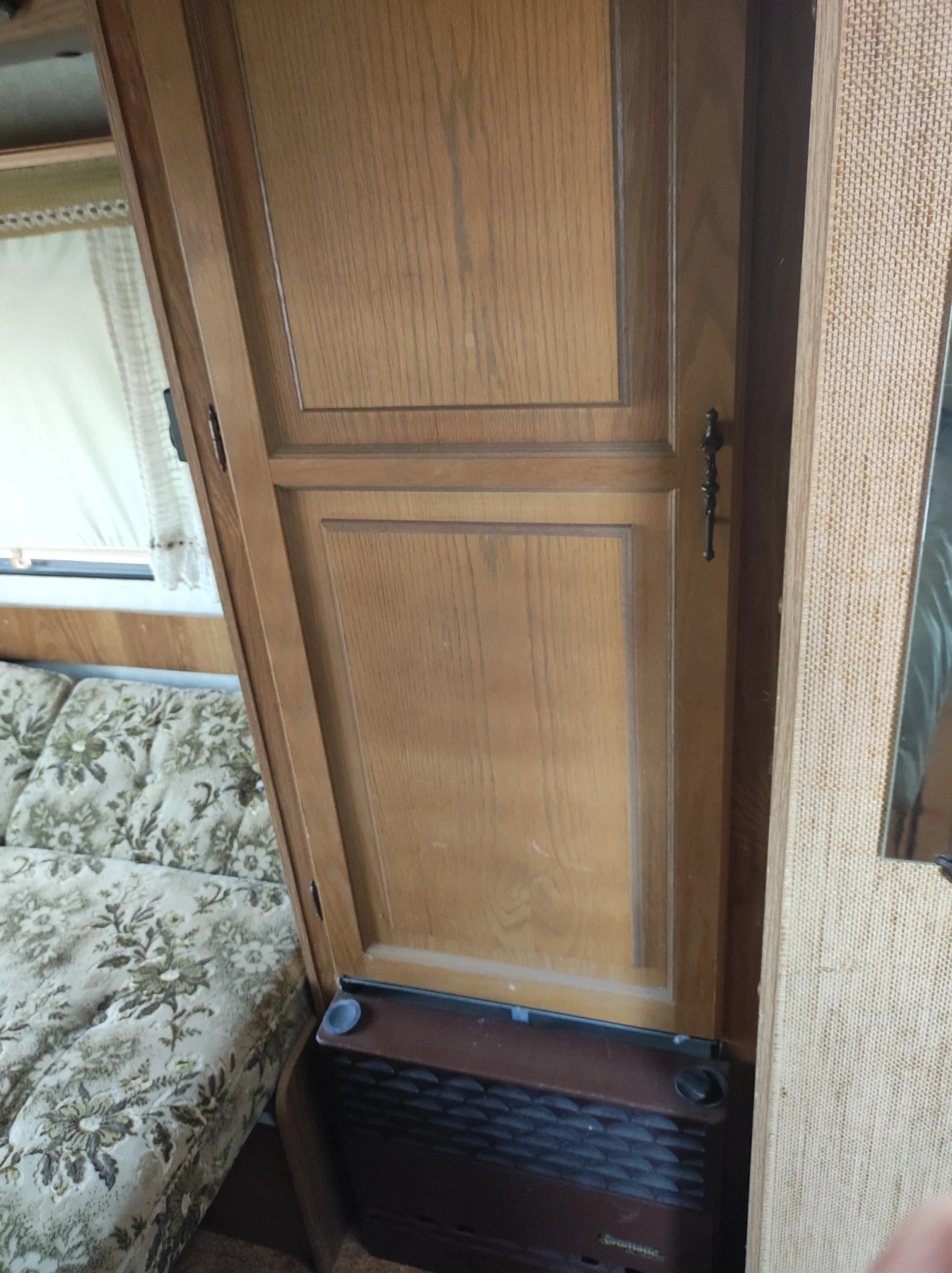 �������� Burstner | Mobile.bg � ����������� 14