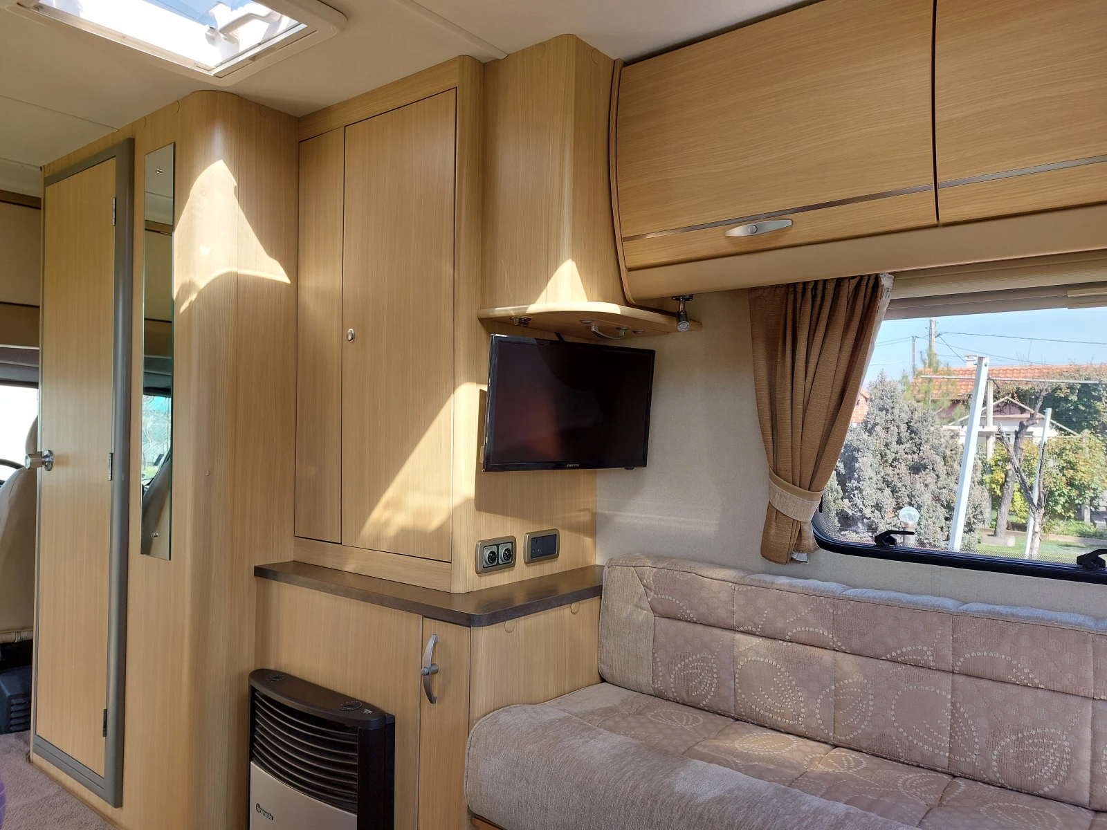 Кемпер Fiat Ducato, снимка 13 - Каравани и кемпери - 54171876