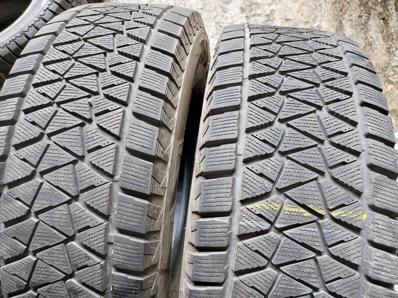 Гуми Зимни 255/70R16, снимка 2 - Гуми и джанти - 36664739