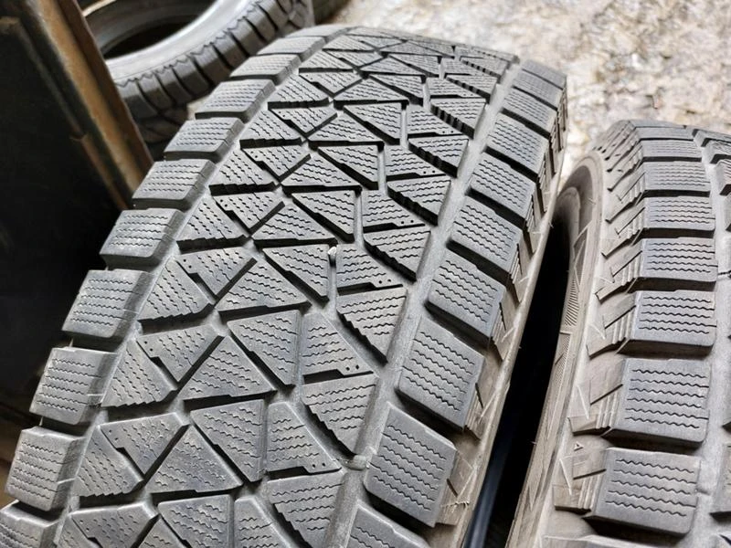 Гуми Зимни 255/70R16, снимка 3 - Гуми и джанти - 36664739